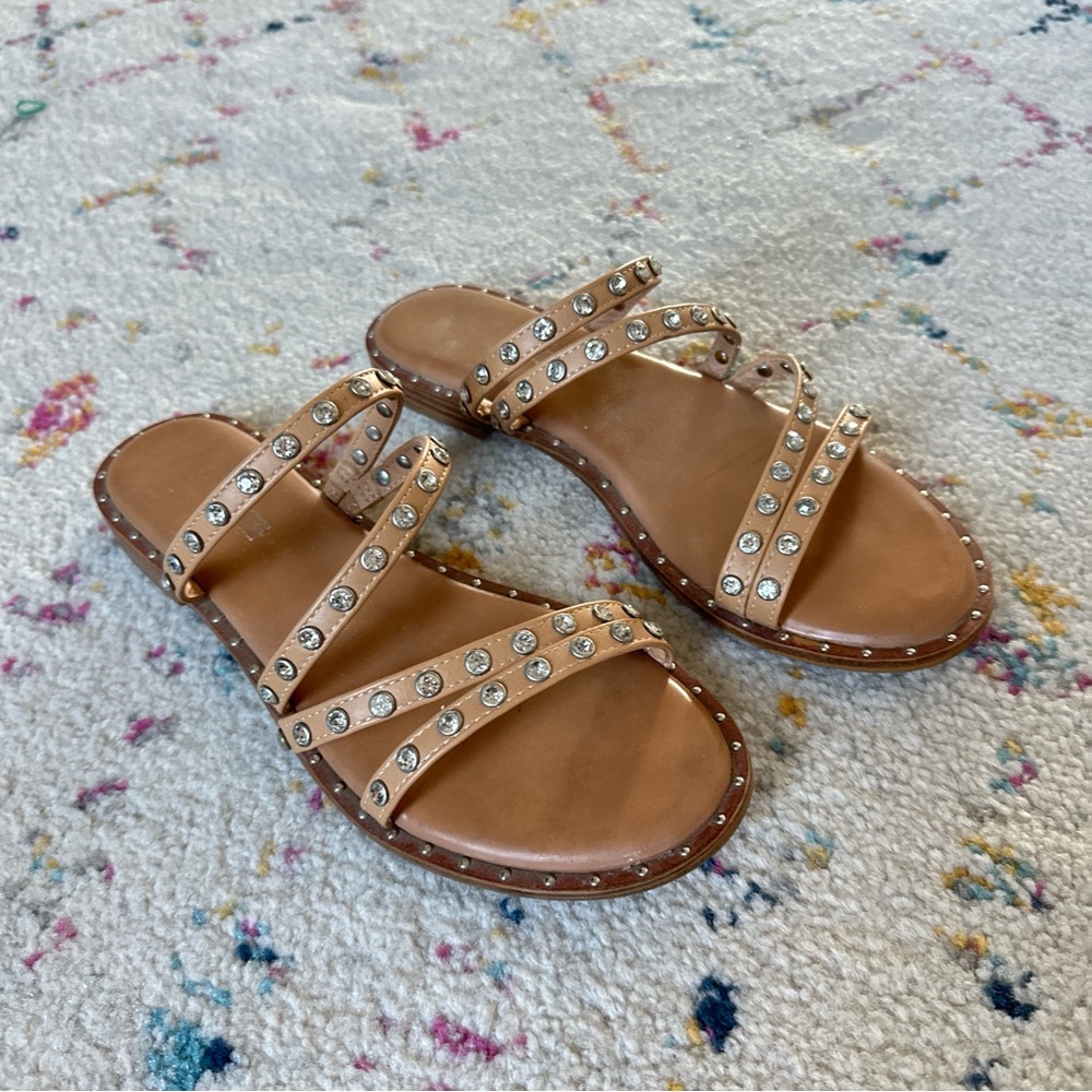Cushionaire Tan Strappy Sandals with sparkle size 7.5